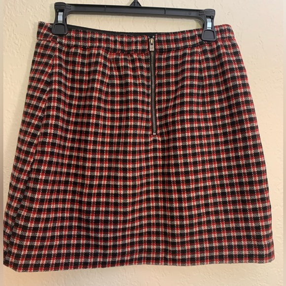 Hollister Ultra High Rise Plaid Skirt - Medium - Picture 3 of 3